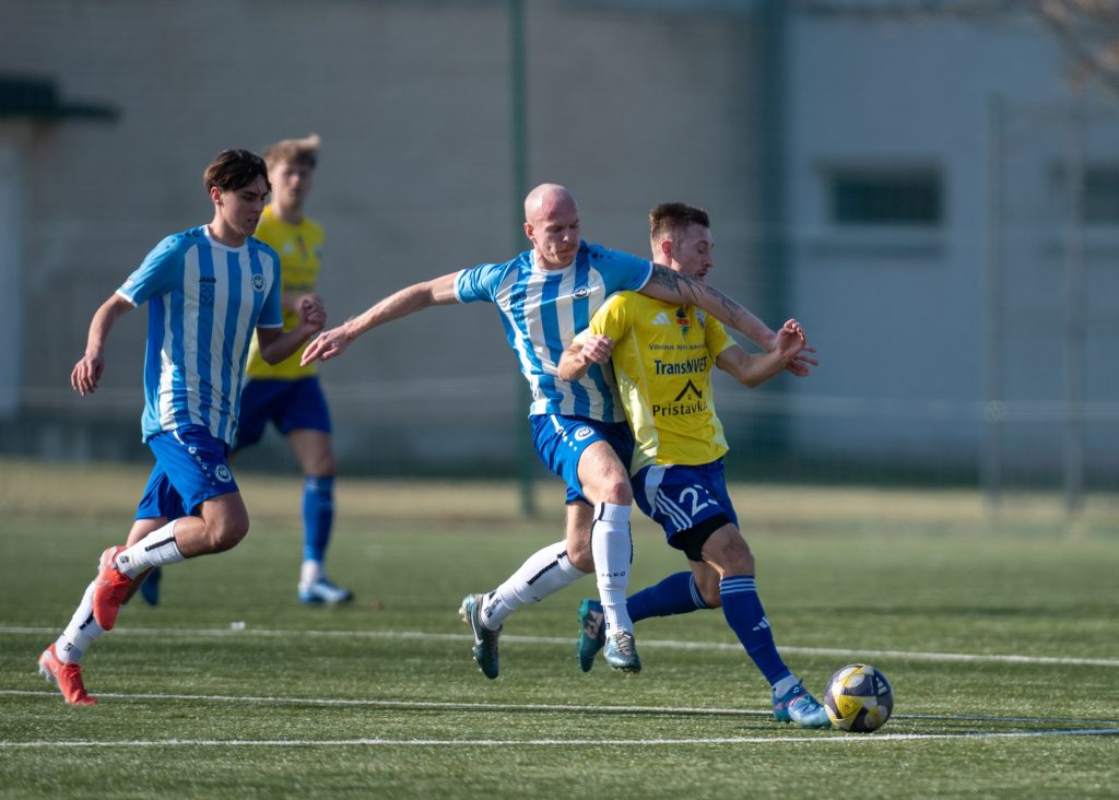 „TOPsport Pirmos lygos“ starte – garsūs prisistatymai ir pirmieji kartai
