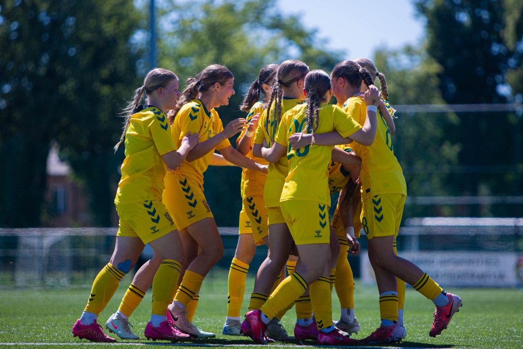 Merginų U17 rinktinė pergalingai pradėjo Baltijos taurės turnyrą Kaune