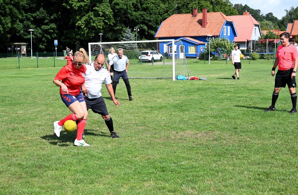 Juodkrantėje surengtas „Futbolas vaikščiojant“ čempionato turas