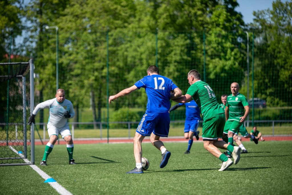 Mažeikiuose sužaistas „Carlsberg Nealkoholinis“ Lietuvos veteranų (37+) čempionato turas