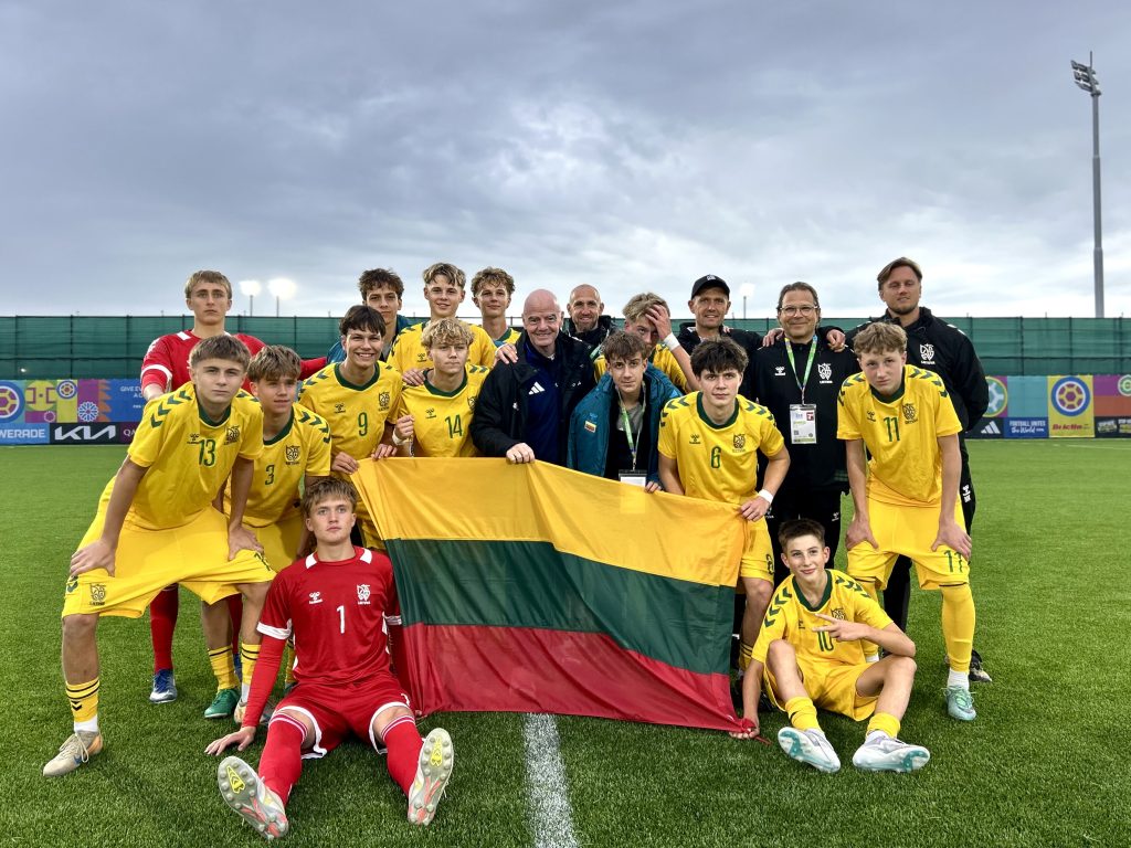 Baku – U15 rinktinės pergalė FIFA prezidento akivaizdoje
